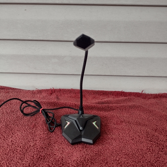 Bugha Exclusive LED Gaming Microphone for PC - Picture 3 of 8